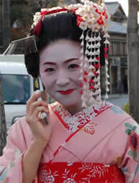 Every maiko should have one–a mobile, of course